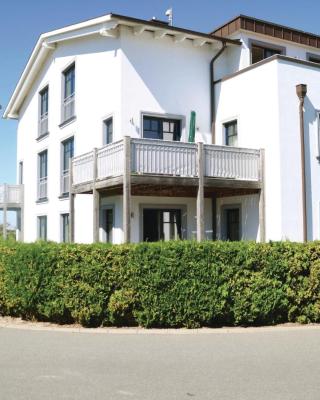 Amazing Apartment In Börgerende