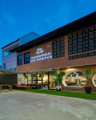 Hanuman VIP Hostel - SHA Plus