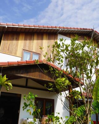 ANGKOR DINO B&B