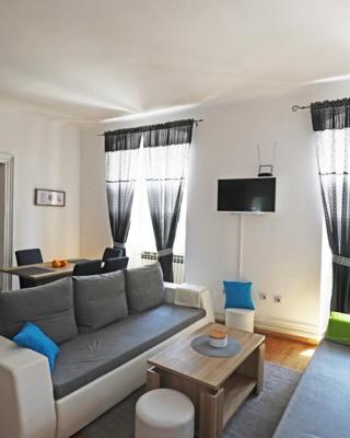 ODEON Apartment And Rooms