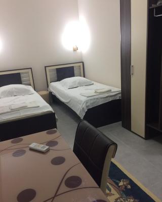 Batumi Guesthouse 28a