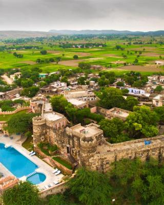 Neemrana's - Hill Fort - Kesroli