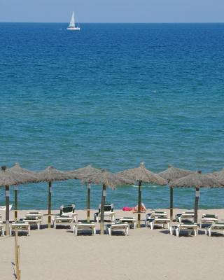 Casa adosada en Pals Playa by Apartaments Golf