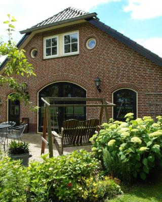 Spacious holiday farm in Bronckhorst with private garden