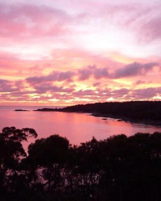 THE LOFT @ Bay of Fires Seascape