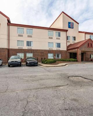 Motel 6-Rocky Mount, NC