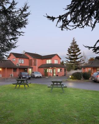 Pavilion Motel & Conference Centre