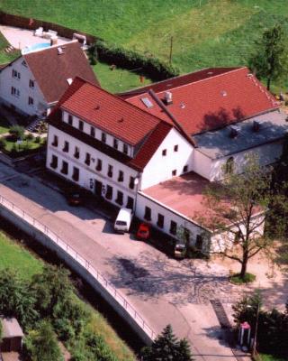 Landhotel Goldener Löwe mit Pension Am Taurastein