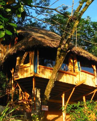 Vanira Lodge