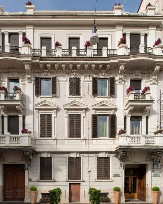 Alpi Hotel