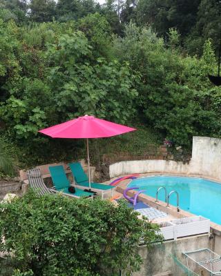 Le Cannet, limite Cannes, Chambre à l'étage independant d'une maison avec piscine