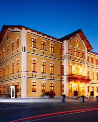 Hotel & Restaurant Waldschloss