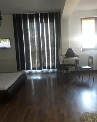 Aquazure Residence