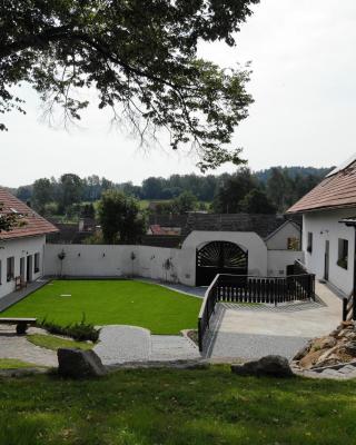 Statek Český Dvůr