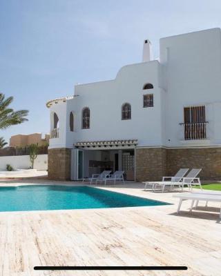 Villa with Private Pool and Amazing Mountain and Sea Views No Young Groups Allowed