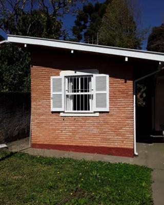 Suíte bem localizada.