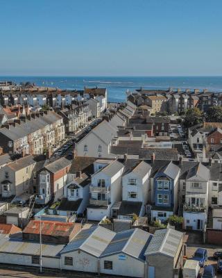 Sunnymead Penthouse, Exmouth