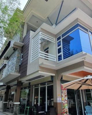 Felicidad Resto and Pension House