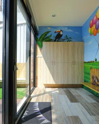 Colorful Balloons Homestay