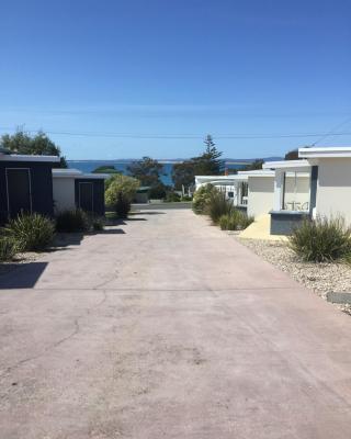 Old Pier Apartments