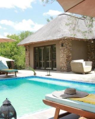 Luvivane Luxury Villa & Cottage