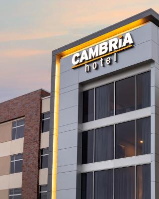 Cambria Hotel Omaha Downtown