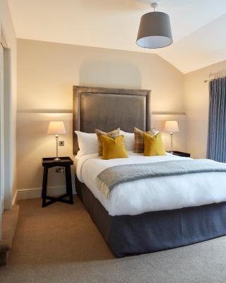 Rooms by Bistrot Pierre at The Crescent Inn