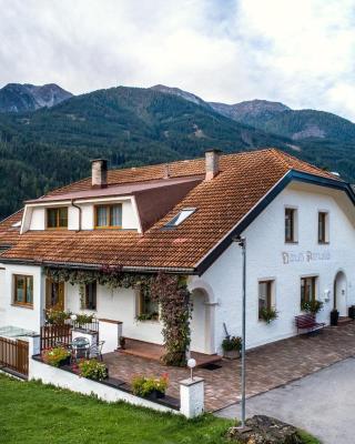 Haus Arnold - Privatzimmer und Ferienwohnungen