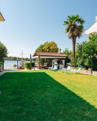 Kesi beach house