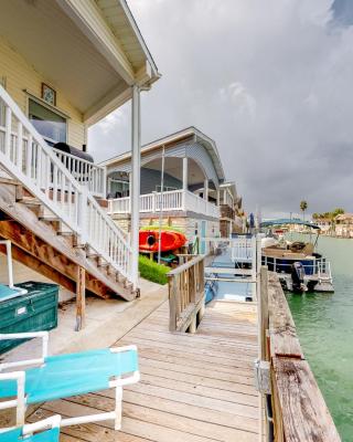 Long Island Village Unit 831
