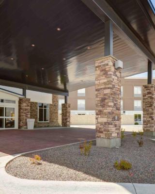 Holiday Inn Express & Suites North Platte, an IHG Hotel