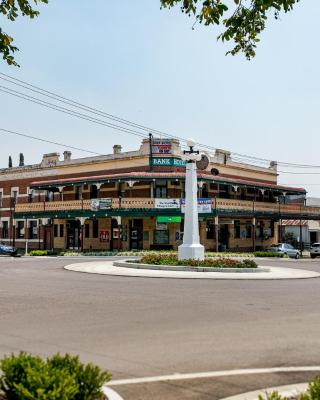 Bank Hotel Dungog