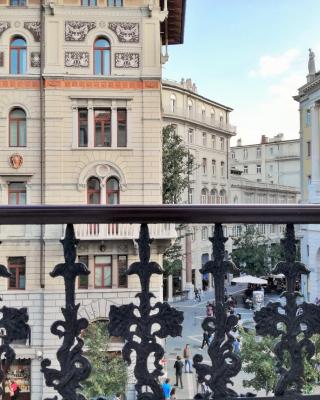 Trieste Center Rooms & Apartments - Fiori di Trieste