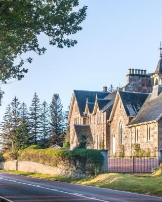 The Old Manse, Loch Ness (highland-escape)