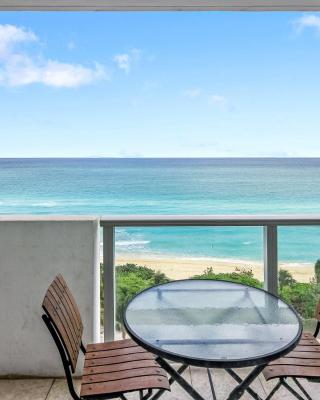 Oceanfront views, balcony & gym, bars, beach access and free parking!
