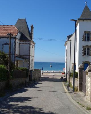 Apartment Les Terrasses de la Plage-2 by Interhome