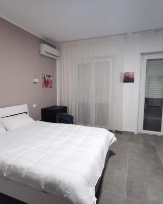CESARE ROOMS