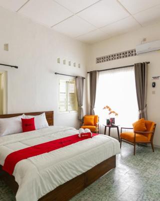 RedDoorz Syariah near Titik Nol Yogyakarta