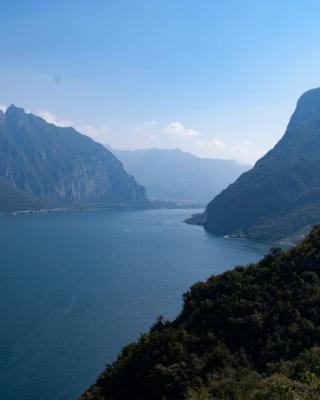 LAGO DI COMO LAKE APARTMENT CASA VACANZe