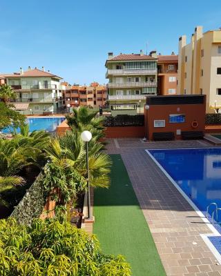 alquilaencanarias Candelaria, Terrace and Pool !