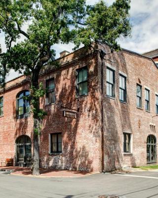 Staybridge Suites Savannah Historic District, an IHG Hotel