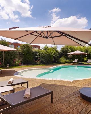 Holiday Inn Express Toulouse Airport, an IHG Hotel