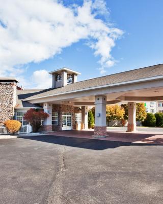 Holiday Inn Express St Ignace-Lake Central, an IHG Hotel