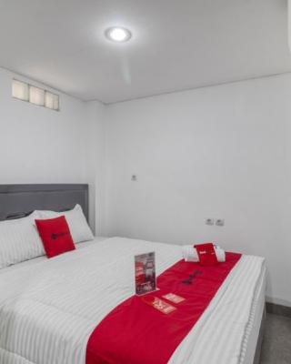 RedDoorz Syariah near Galeria Mall Yogyakarta