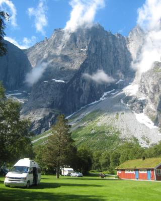 Trollveggen Camping