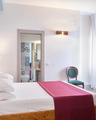 La Via del Porto Charme Rooms