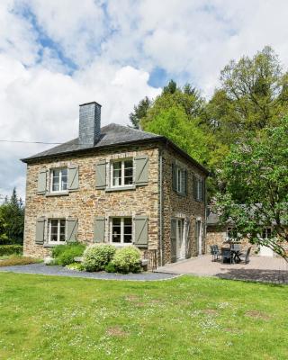 Spacious Cottage with Private Garden in Ardennes