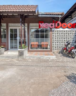 RedDoorz near Malioboro Tugu Station Jogja 2