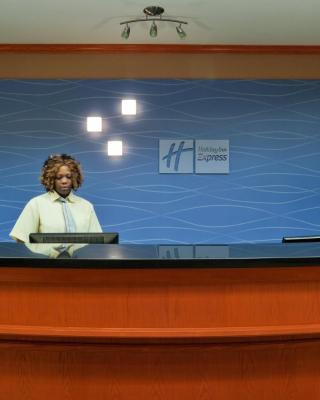Holiday Inn Express Hotel and Suites Fairfield-North by IHG