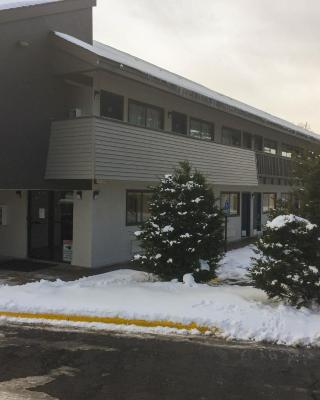 Motel 6-Burnsville, MN